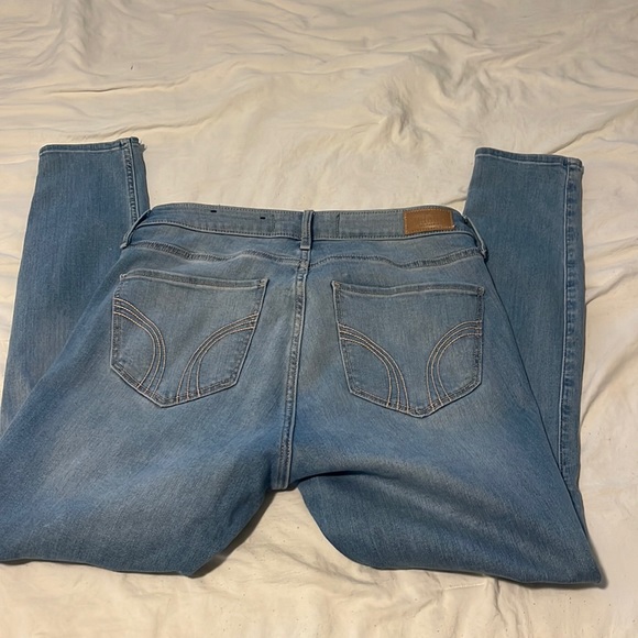 Hollister curvy high rise super skinny jeans 11 R - Picture 2 of 6